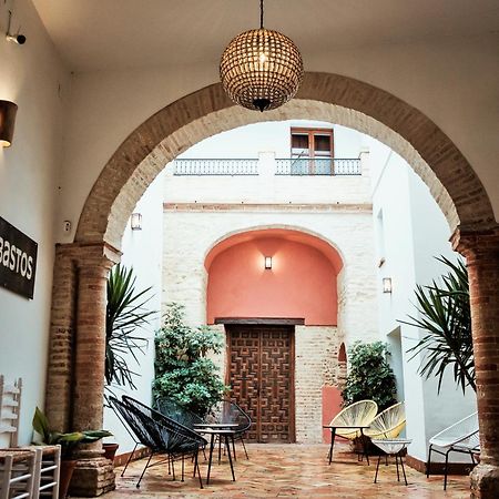 Hostal Cafe Frenteabastos Carmona  Exterior photo