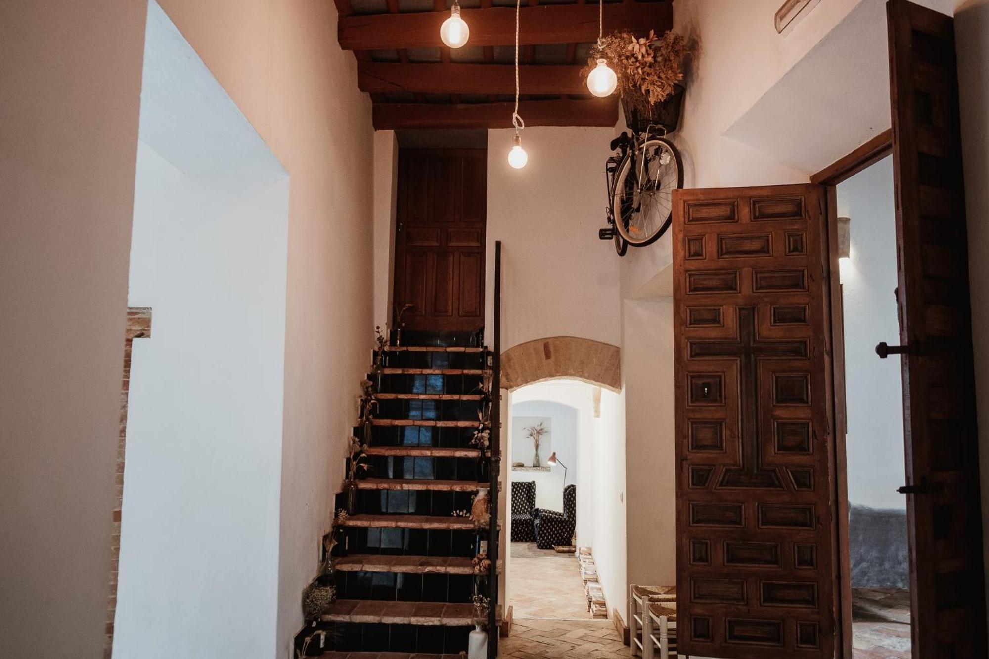 Hostal Cafe Frenteabastos Carmona  Exterior photo