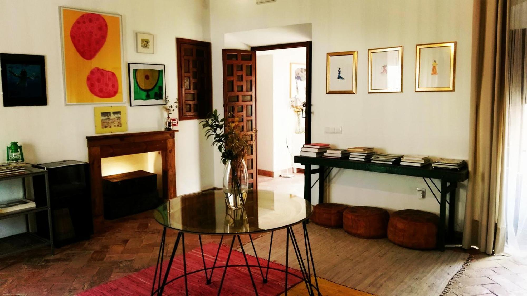 Hostal Cafe Frenteabastos Carmona  Exterior photo