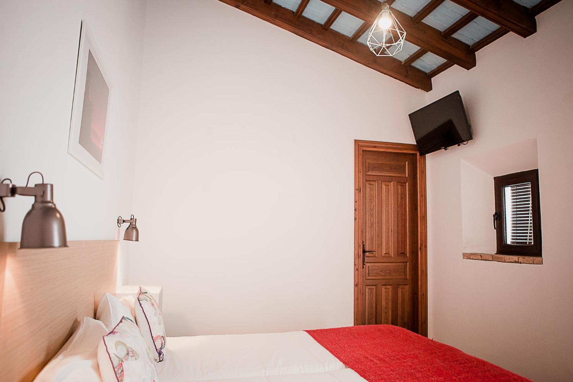 Hostal Cafe Frenteabastos Carmona  Exterior photo